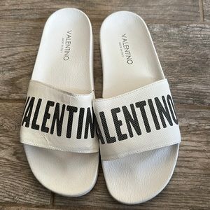 Valentino slides NWOT (unisex)